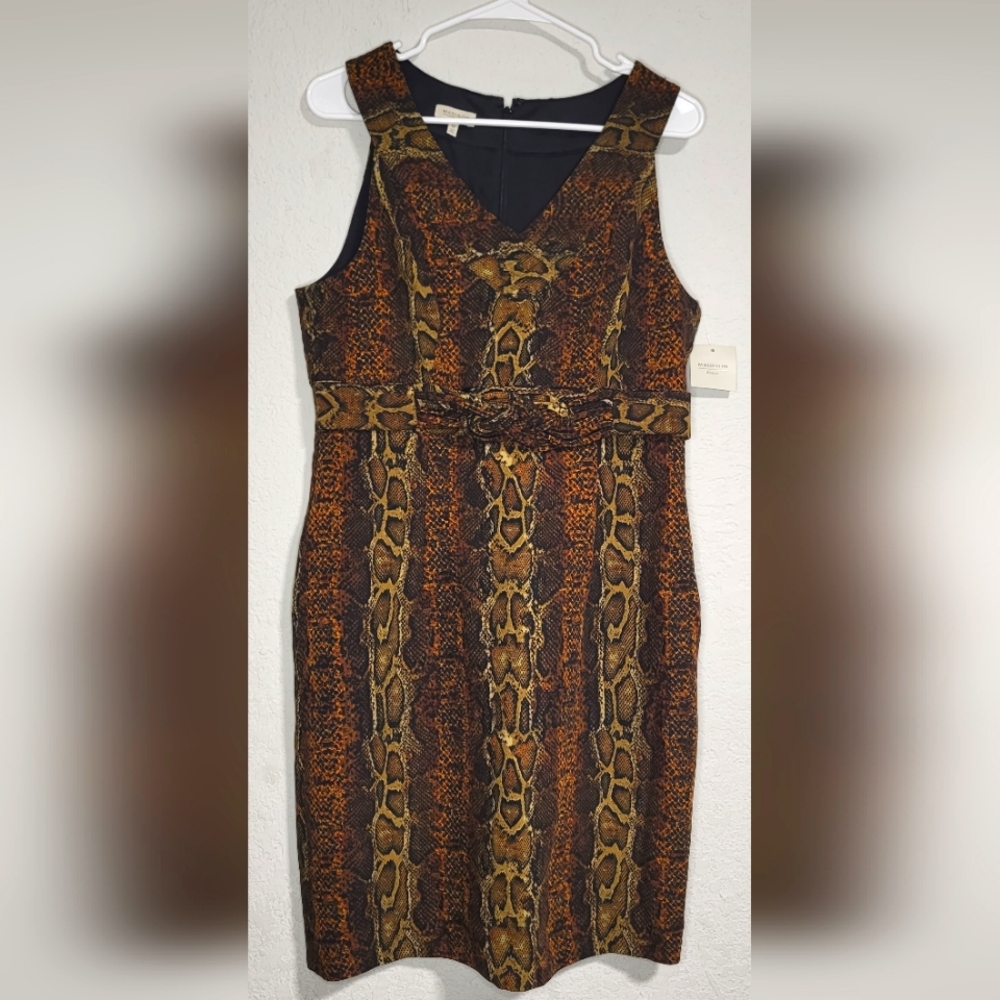 Madison Dress Brown Snake skin Print V-neck knee-length Size 12